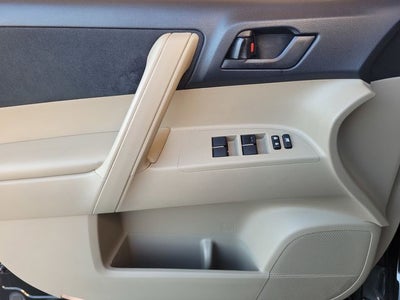 2013 Toyota Highlander Base