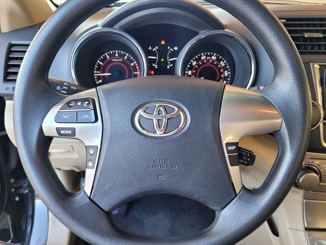 2013 Toyota Highlander Base