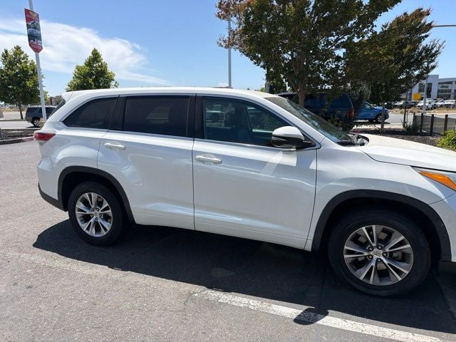 2014 Toyota Highlander LE Plus V6