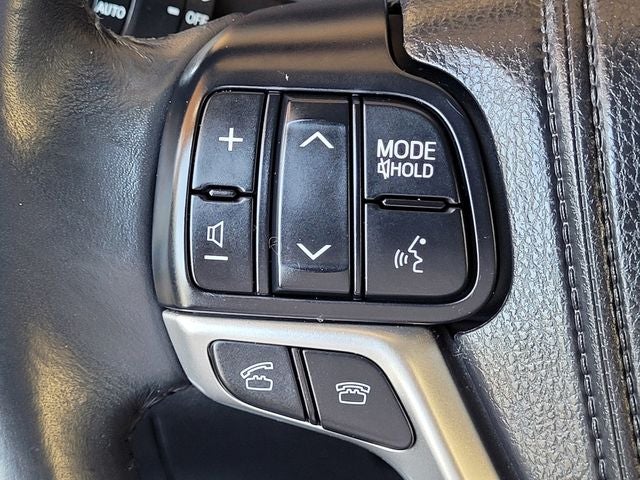 2014 Toyota Highlander LE Plus V6