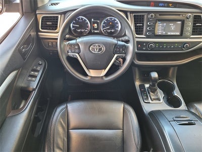 2017 Toyota Highlander LE