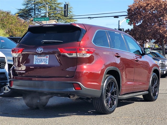 2017 Toyota Highlander LE