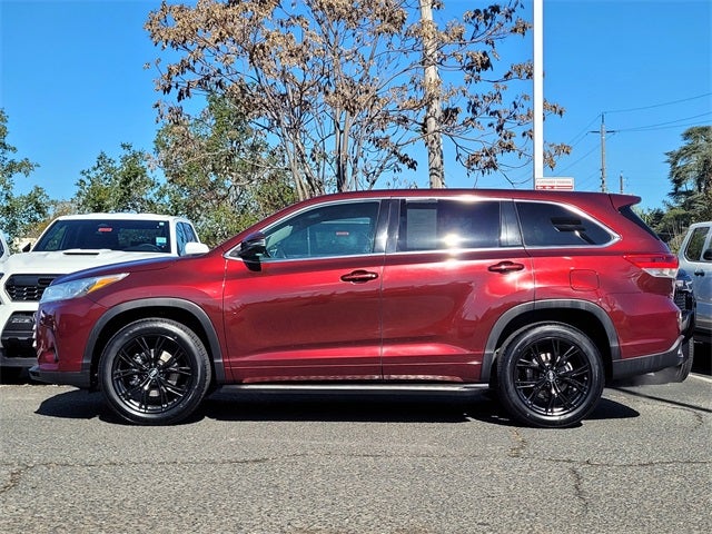 2017 Toyota Highlander LE