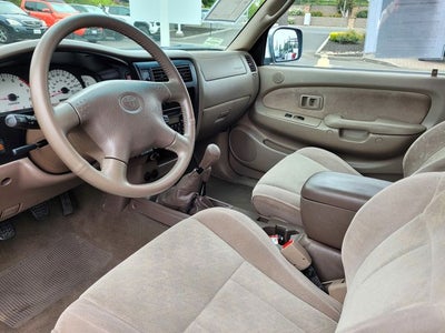 2001 Toyota Tacoma Base V6