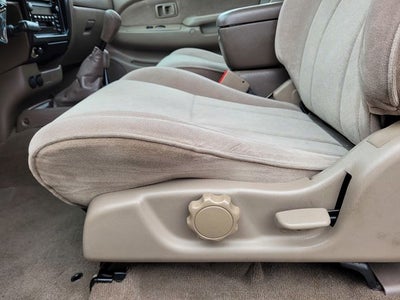 2001 Toyota Tacoma Base V6