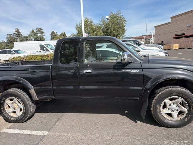 2001 Toyota Tacoma Base V6