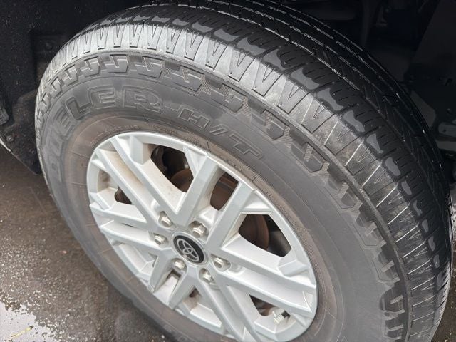 2022 Toyota Tundra SR5