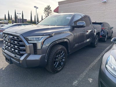 2022 Toyota Tundra Platinum
