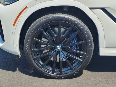 2022 BMW X6 M50i