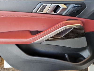 2022 BMW X6 M50i