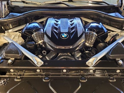 2022 BMW X6 M50i