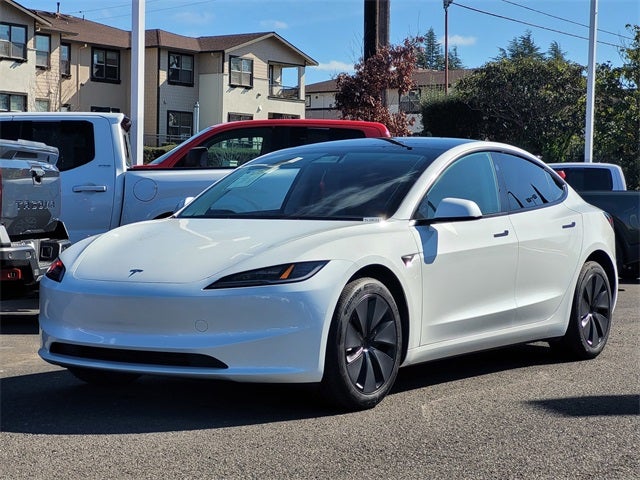 2025 Tesla Model 3 Long Range