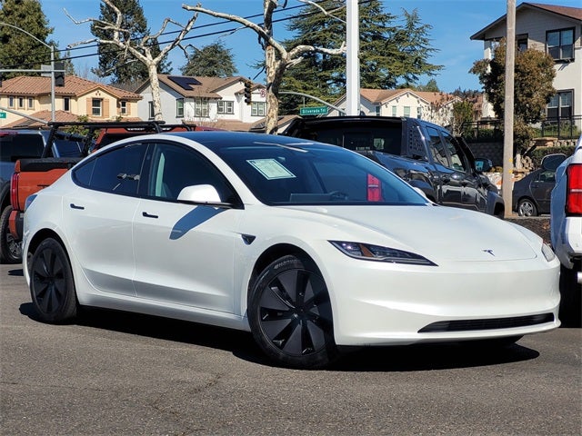 2025 Tesla Model 3 Long Range