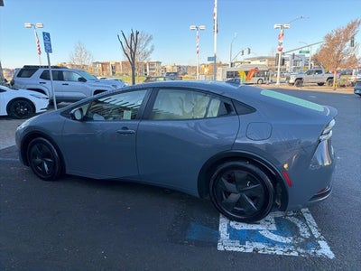 2024 Toyota Prius Prime SE