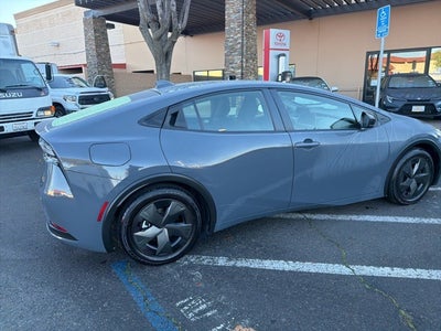 2024 Toyota Prius Prime SE