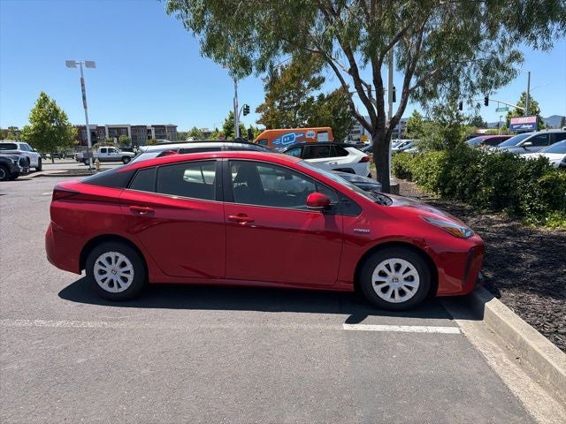 2019 Toyota Prius LE