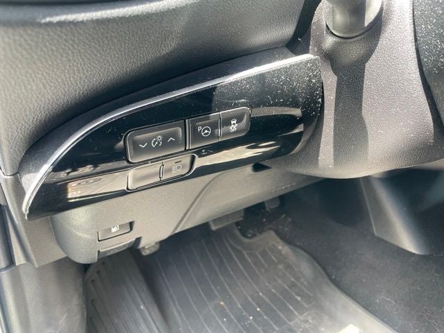 2020 Toyota Prius LE