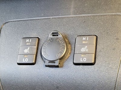 2013 Toyota Prius Plug-in Base