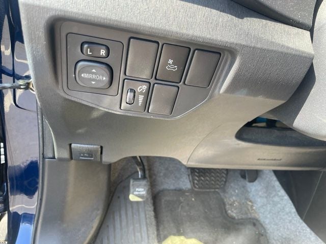 2014 Toyota Prius Three