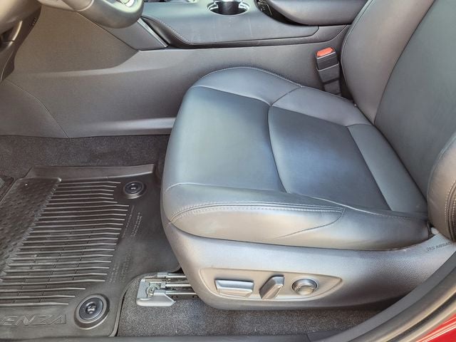 2024 Toyota Venza XLE