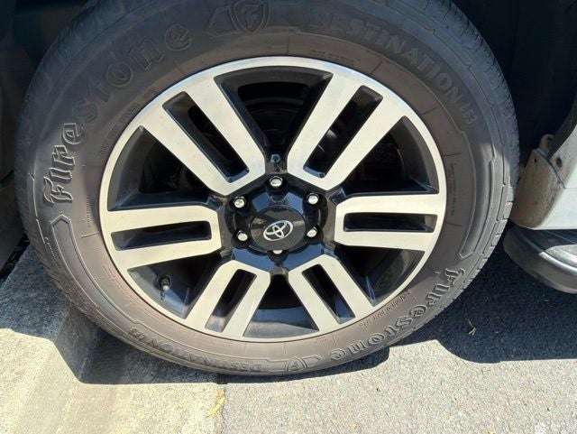 2017 Toyota 4Runner Limited w/ Third Row Seating