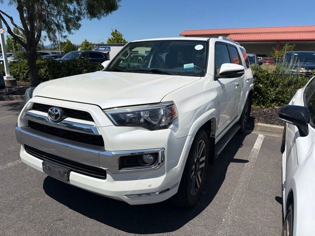 2017 Toyota 4Runner Limited w/ Third Row Seating
