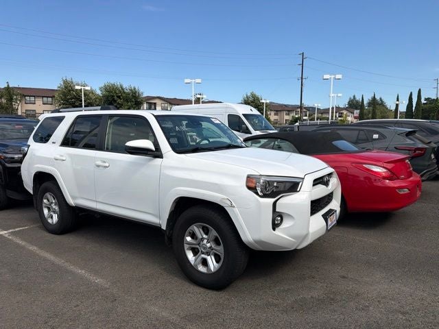 2023 Toyota 4Runner SR5 w/ Third Row Seating