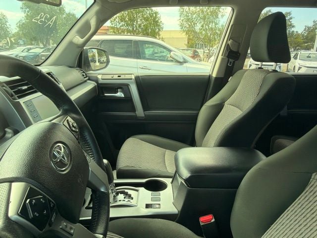2023 Toyota 4Runner SR5 w/ Third Row Seating