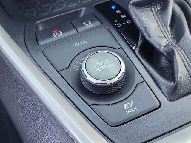 2020 Toyota RAV4 Hybrid XSE