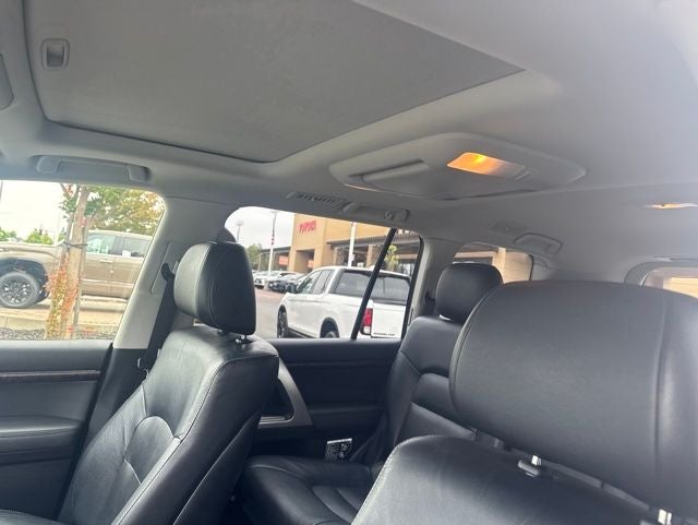 2014 Toyota Land Cruiser Base