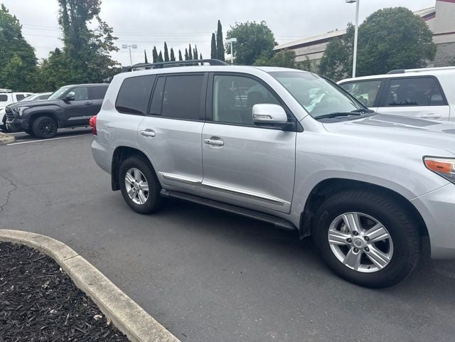 2014 Toyota Land Cruiser Base
