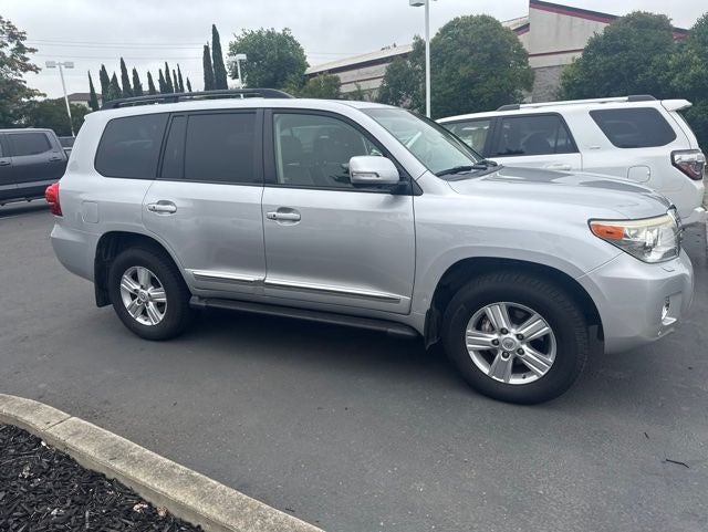 2014 Toyota Land Cruiser Base