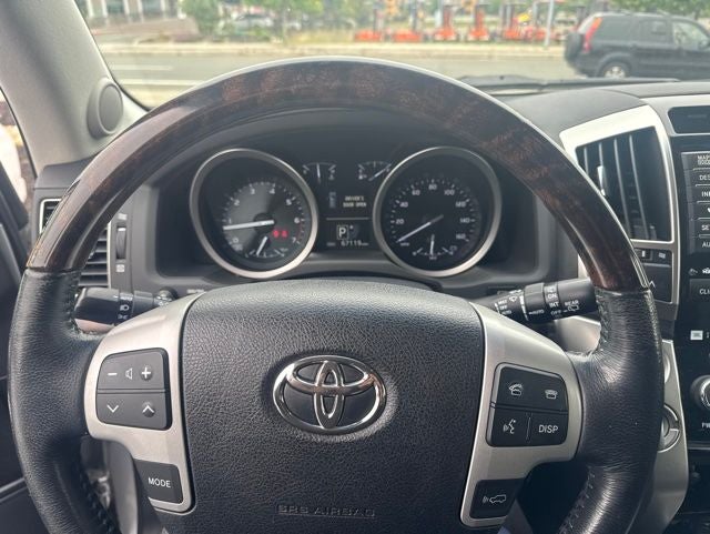 2014 Toyota Land Cruiser Base