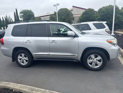 2014 Toyota Land Cruiser Base