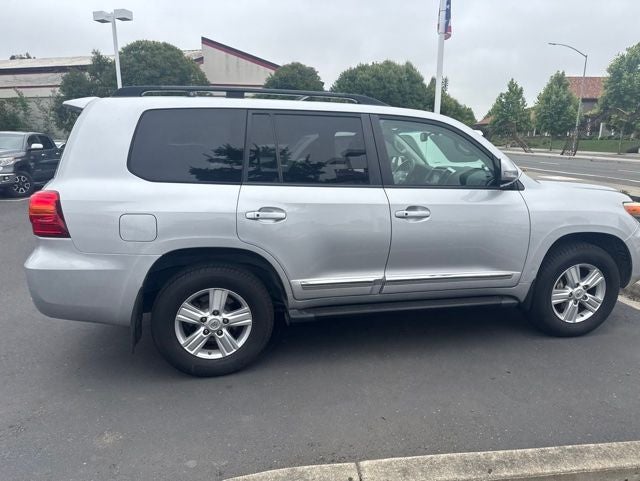 2014 Toyota Land Cruiser Base