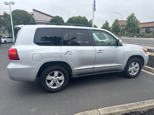 2014 Toyota Land Cruiser Base