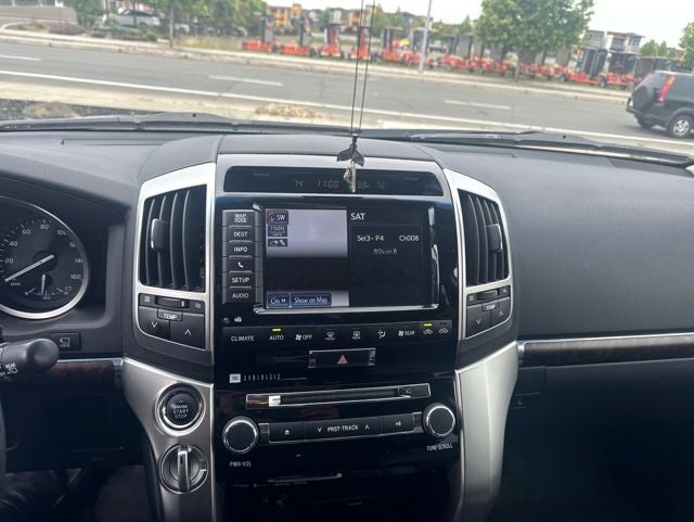 2014 Toyota Land Cruiser Base