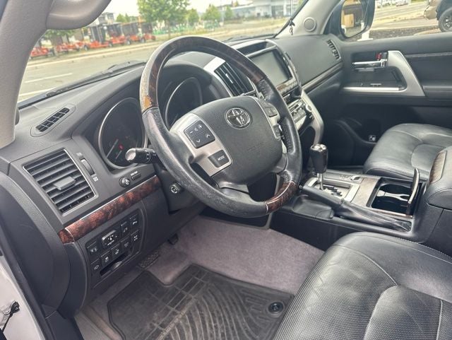 2014 Toyota Land Cruiser Base