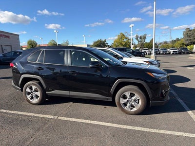 2025 Toyota RAV4 Hybrid XLE
