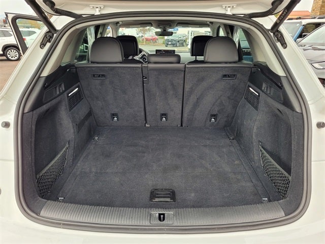 2023 Audi Q5 45 S line Premium quattro