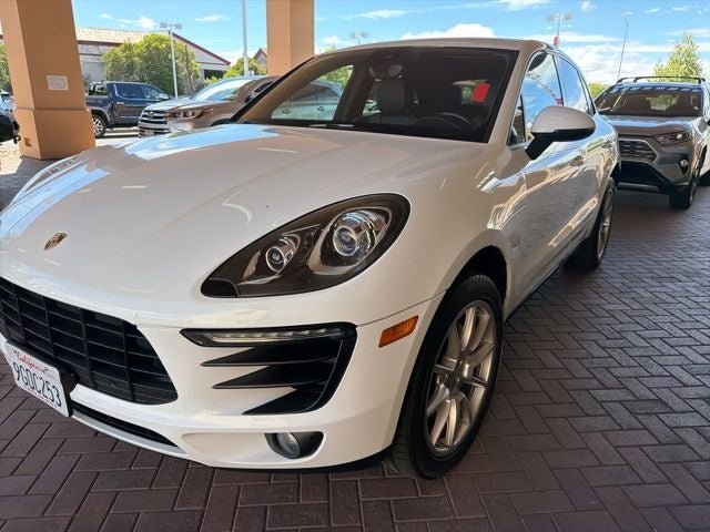 2018 Porsche Macan Base