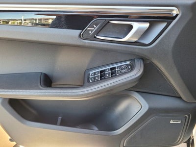 2018 Porsche Macan Base